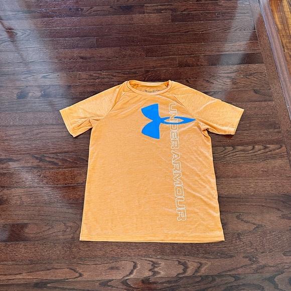 Boys Under Armour t-shirt - Picture 1 of 4
